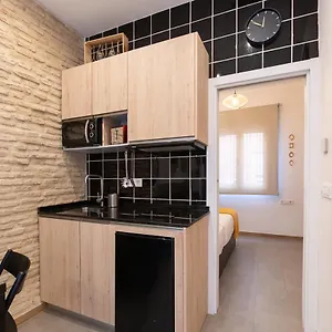 Laura Apartment